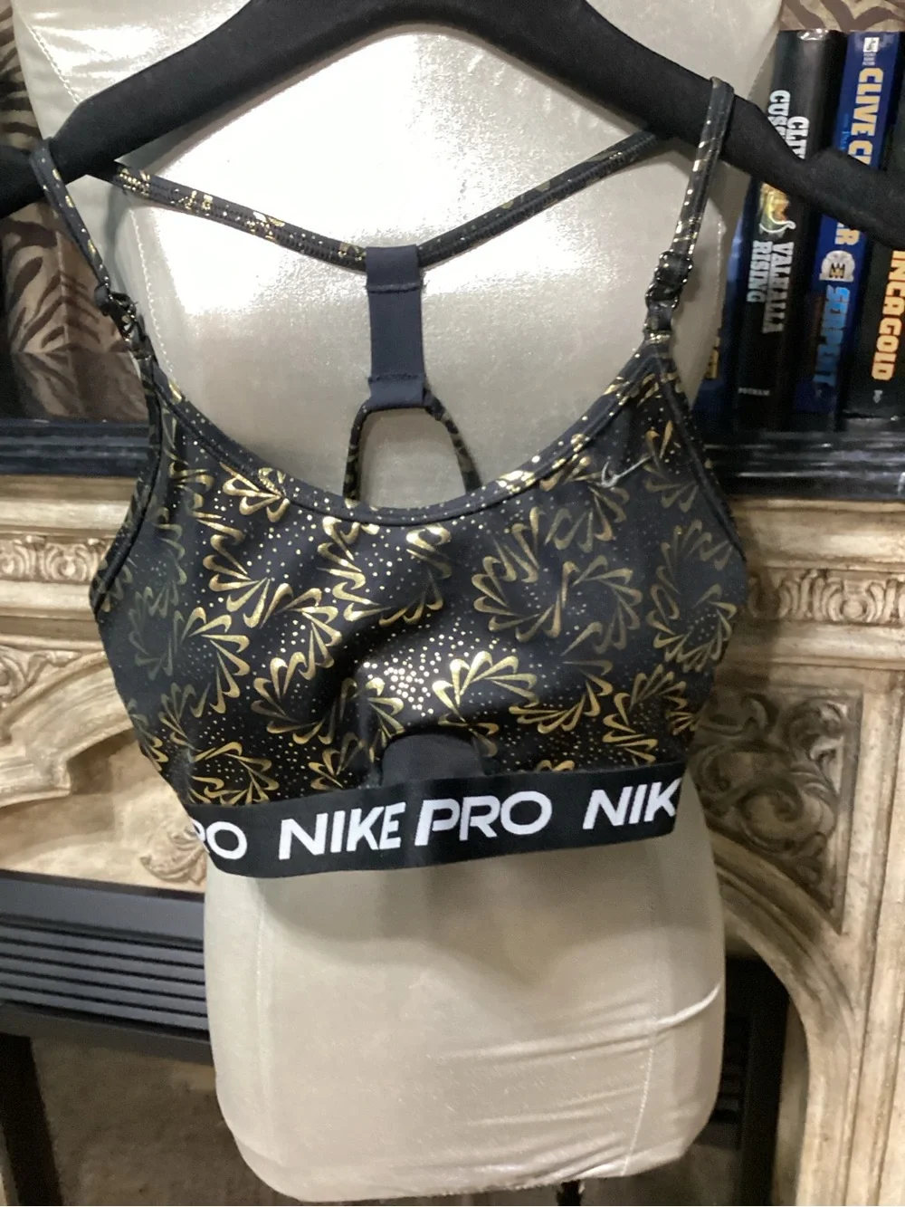 Wot  Nike metallic work bra